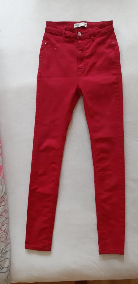 Elastické bordové rifle, stradivarius,34