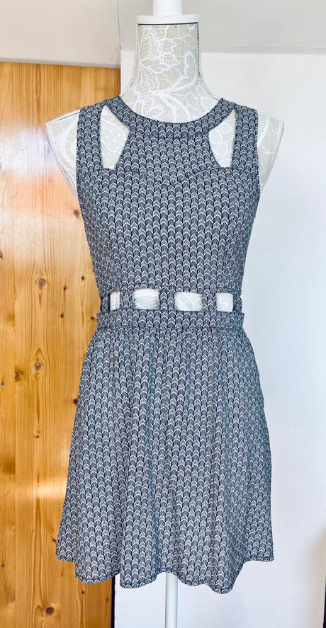 Vzdušné šaty s modernými výrezmi, h&m, 38, h&m,38