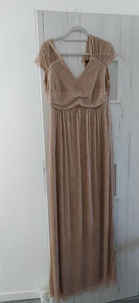 Spoločenské šaty, 40