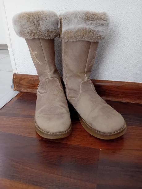 Cizmicky, deichmann,33