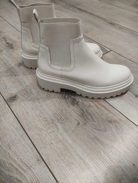 Stradivarius čižmy, stradivarius,34