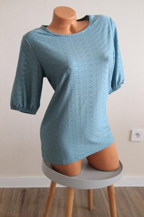 Tyrkysový dierkovaný top, m/l, m