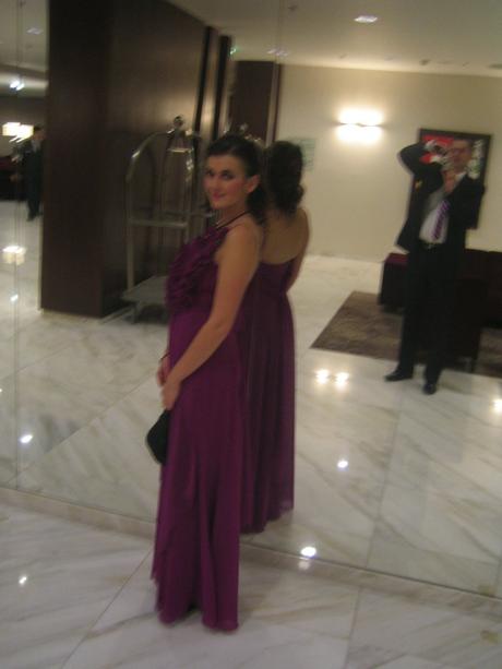 Plesové šifónové šaty, 40