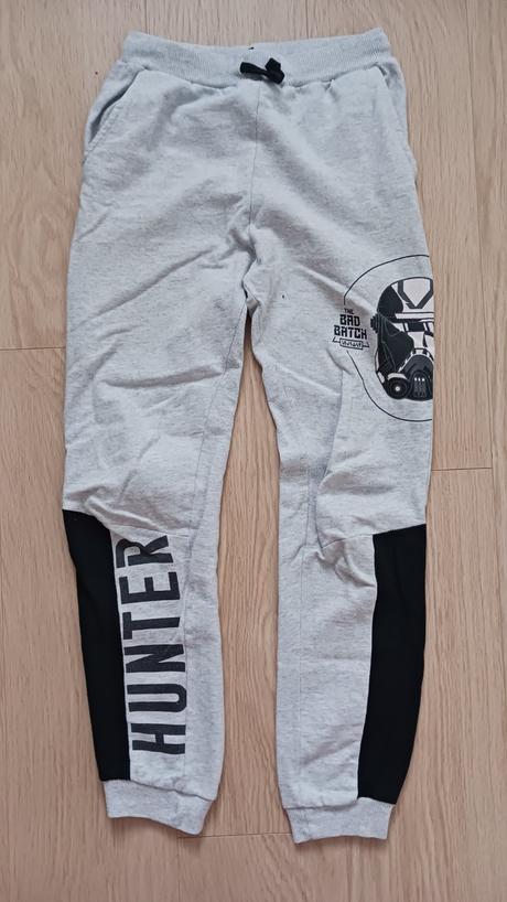 2x teplaky, sinsay,152