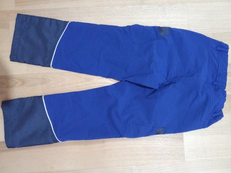 Športové nohavice, 128