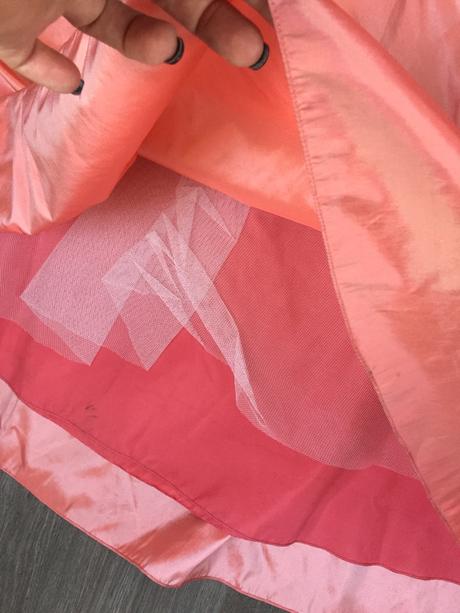 Spoločenské šaty, m