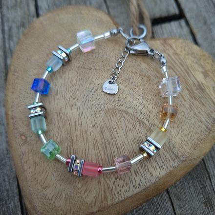 Náramok dúhové ráno-náramok zo sklenených kociek, 