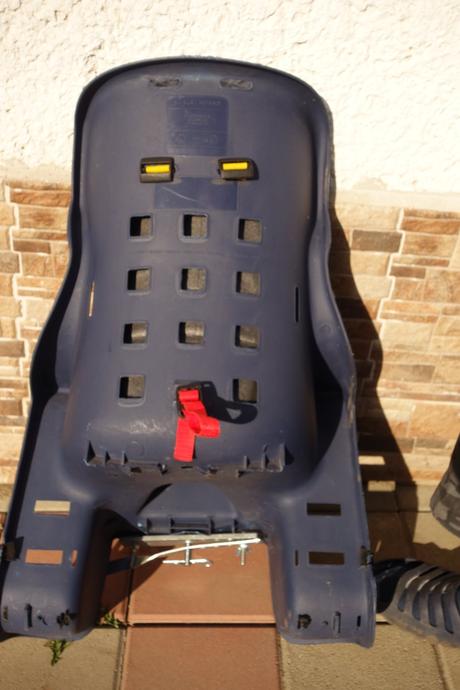 Cyklosedačka zadná,