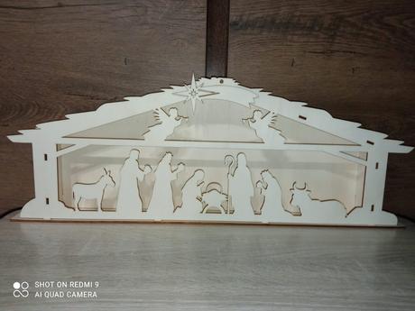 Dreveny svietiaci betlehem, 