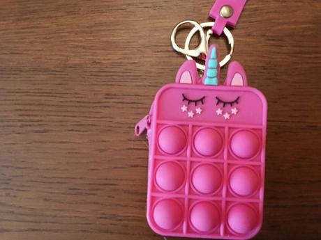 Pop it v tvare kapsičky, 