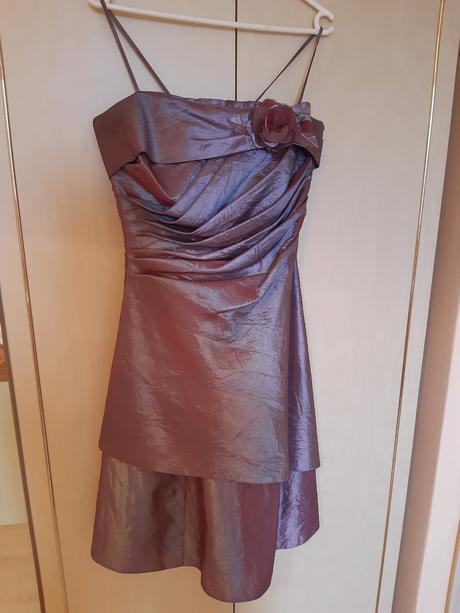 Spoločenské šaty, 38