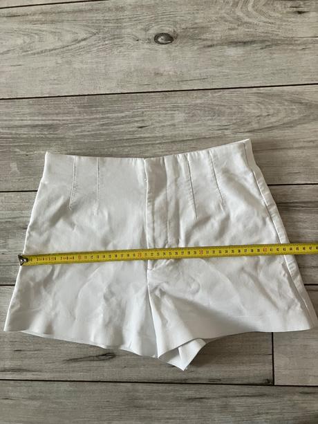 Elegantne šortky, zara,xs