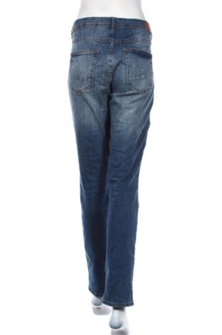 Cecil peckové rifle, 32