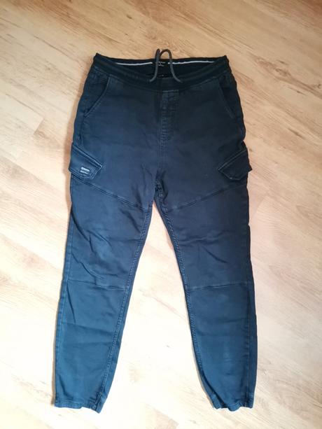 Nohavice, moderné, house,l