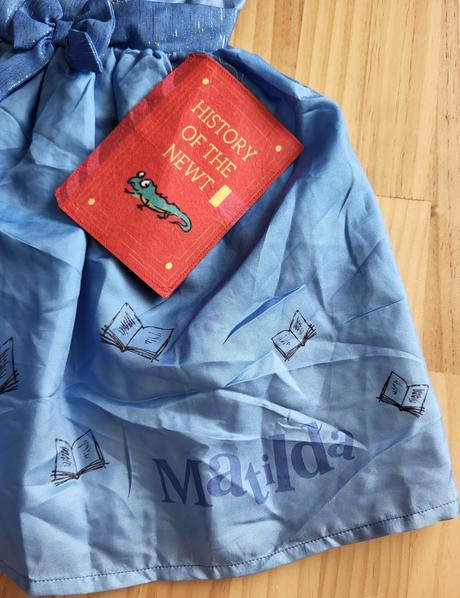 Karnevalové šaty roald dahl na 3-4 roky, 