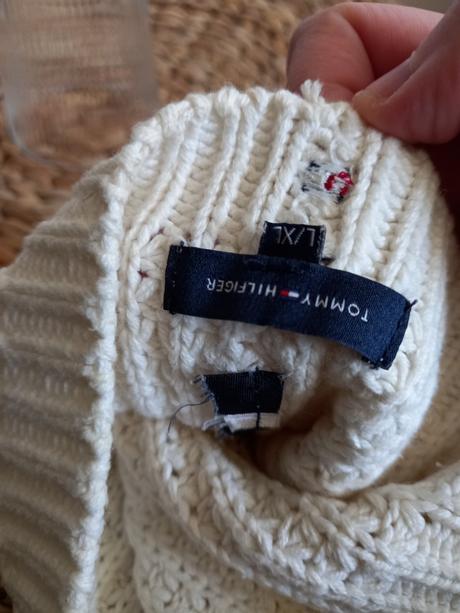 Čiapka th, tommy hilfiger,104