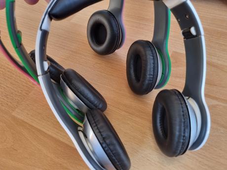 Slúchadlá na uši aj do uší + mp3 prehrávače,