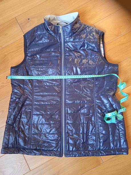 Dámska zateplená vesta, 46