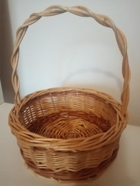 Košík prútený, 