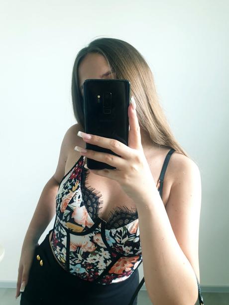 Kvetovaný top s/m, s