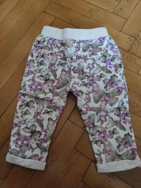 Dievčenské nohavice s motýlikmi, 74