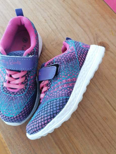 Ultralahke tenisky, 26