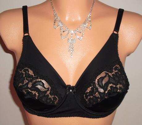 Cipkovana cierna podprsenka, 70a