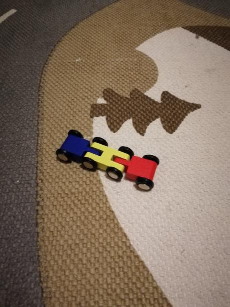 Drevené "autíčko", 