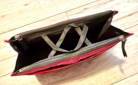 Organizer do kabelky,