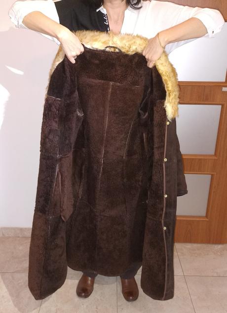 Dámsky pravý kožuch dlhý vo výbornom stave, veľkos, 42