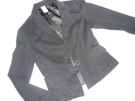 Hrubšie sako zn. bershka, s