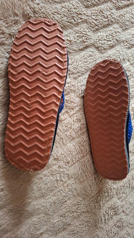 Domáce šľapky, 39