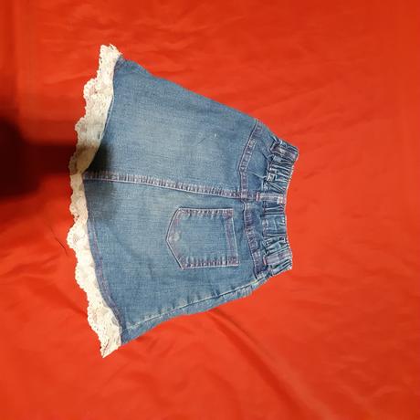 Dievcenska riflova suknicka, 116