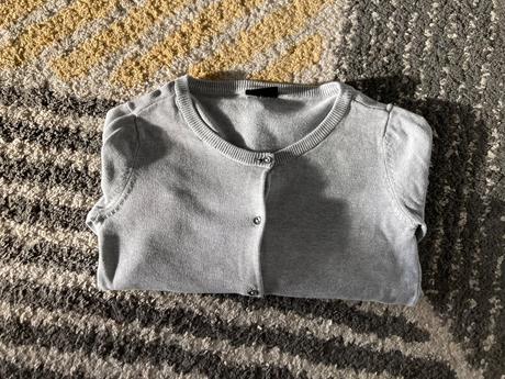 Sivý svetrík 146/152, takko,146