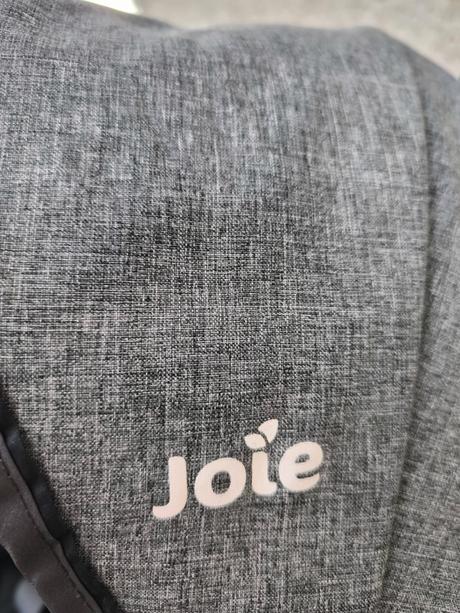 Vajíčko a základňa joie pre 0-13 kg, joie