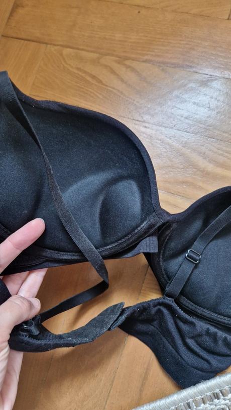 Vystuzena podprsenka, 75b