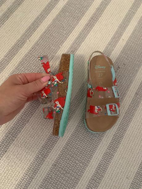 Sandalky ariel, reserved,27