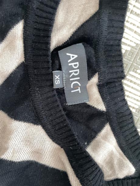 Tehostenske svetre, kardigany, s