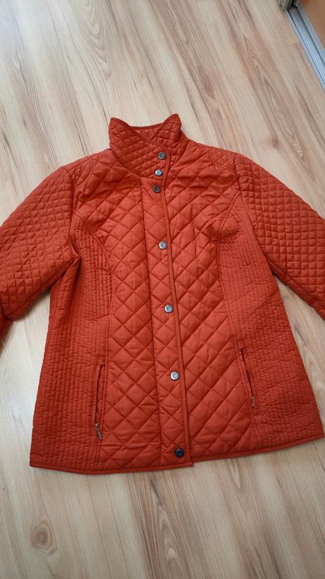 Krásna prechodná bunda, 44