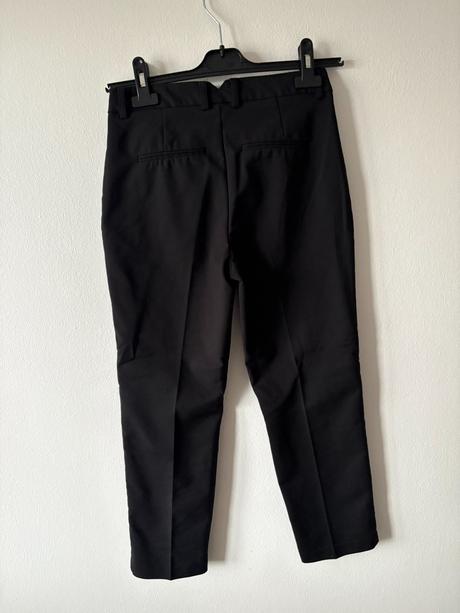 Elegantné, čierne nohavice, xs