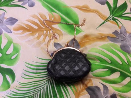 Kabelka malá so zapínaním, 