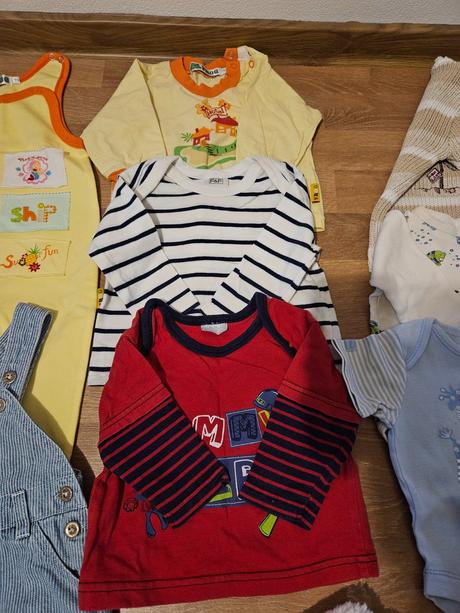 Balík chlapčenskeho oblecenia v. 62 -68, 68–80