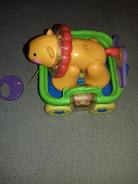 Hračka - vozík s levom fisher price,