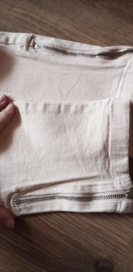 Sviatočné džínsy, new yorker,m