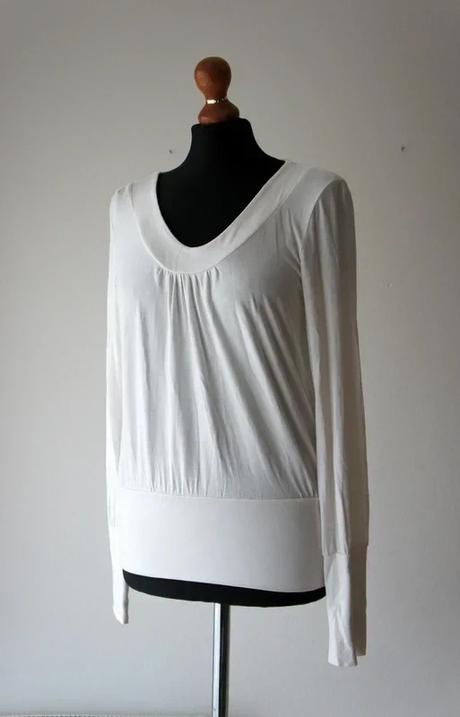 Predám elegantnú a pohodlnú dámsku blúzku v čistej, m