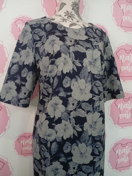 Šaty s kvetmi, 42