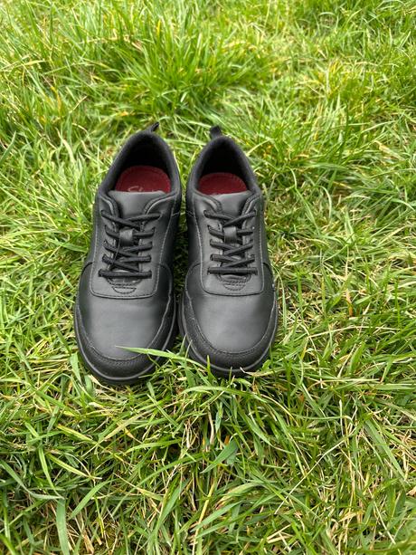 Predám kožené topánky/tenisky clarks, clarks,32