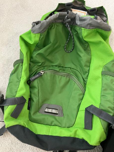 Kvalitny ruksak deuter, 