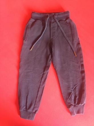 Tepláky aeronautica militare, 98