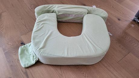 Vankúš na kojenie pre dvojičky,